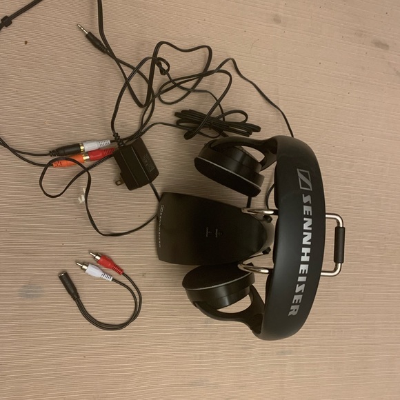 Sennheiser Wireless Headphone System - Picture 2 of 2